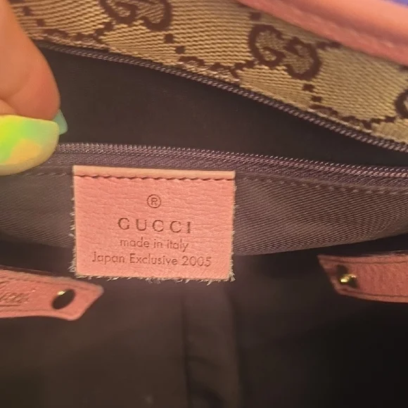 Gucci Pink Shoulder Bag with Dome Shape Amazing Clean Condition Authentic COA - Picture 6 of 16